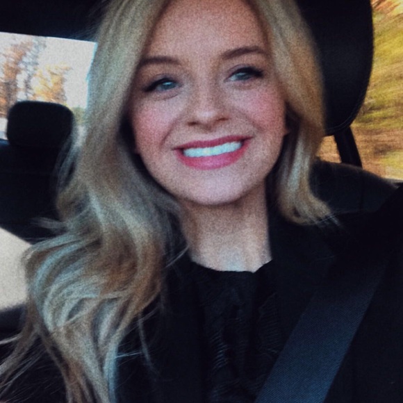 Meet your Posher, Inna - Picture 1 of 2